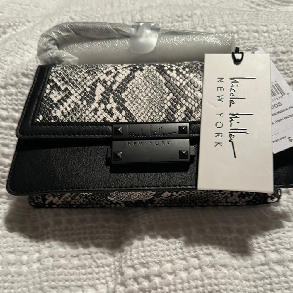Nicole Miller Elegant Black and Snake Pattern Clutch